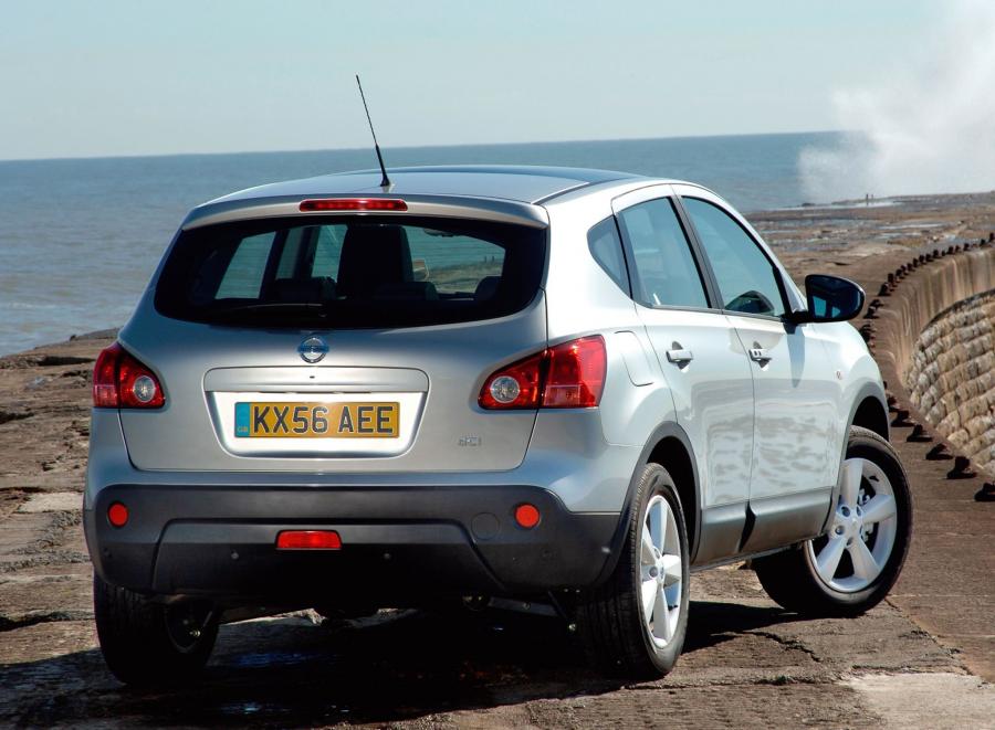  Nissan Qashqai 2007 года  (UK) (фото 8 из 11)